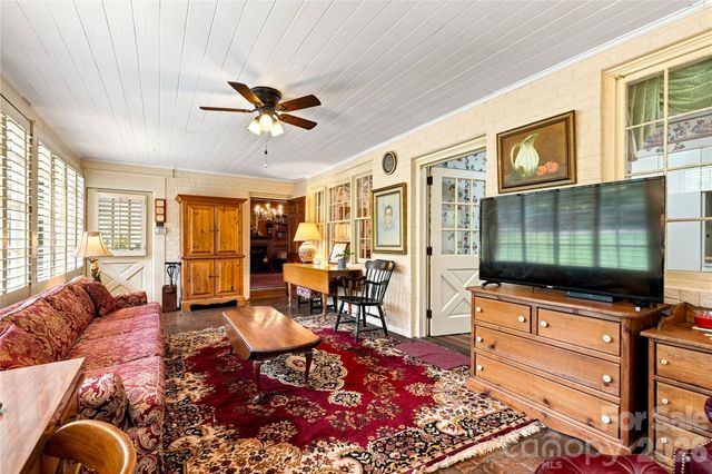 209 Labans Lane, Lincolnton, NC 28092