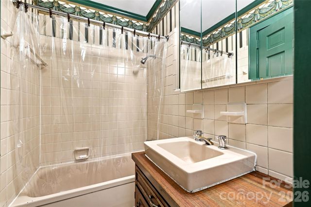 209 Labans Lane, Lincolnton, NC 28092