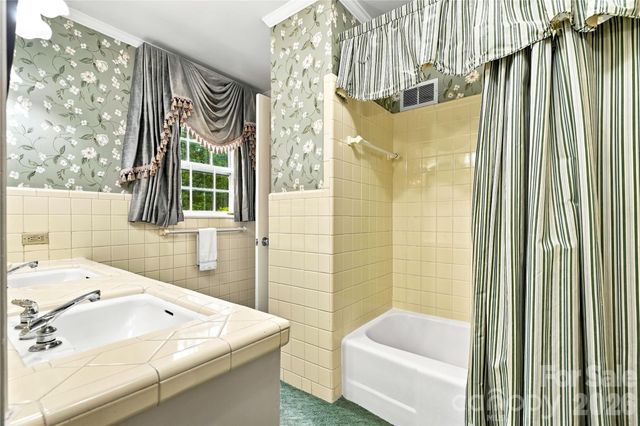 209 Labans Lane, Lincolnton, NC 28092