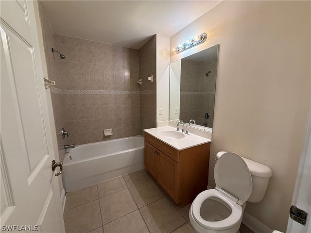 3969 Pomodoro CIR 104, Cape Coral, FL 33909