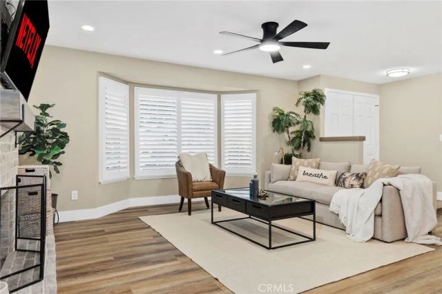 1216 E Clifpark Way, Anaheim, CA 92805