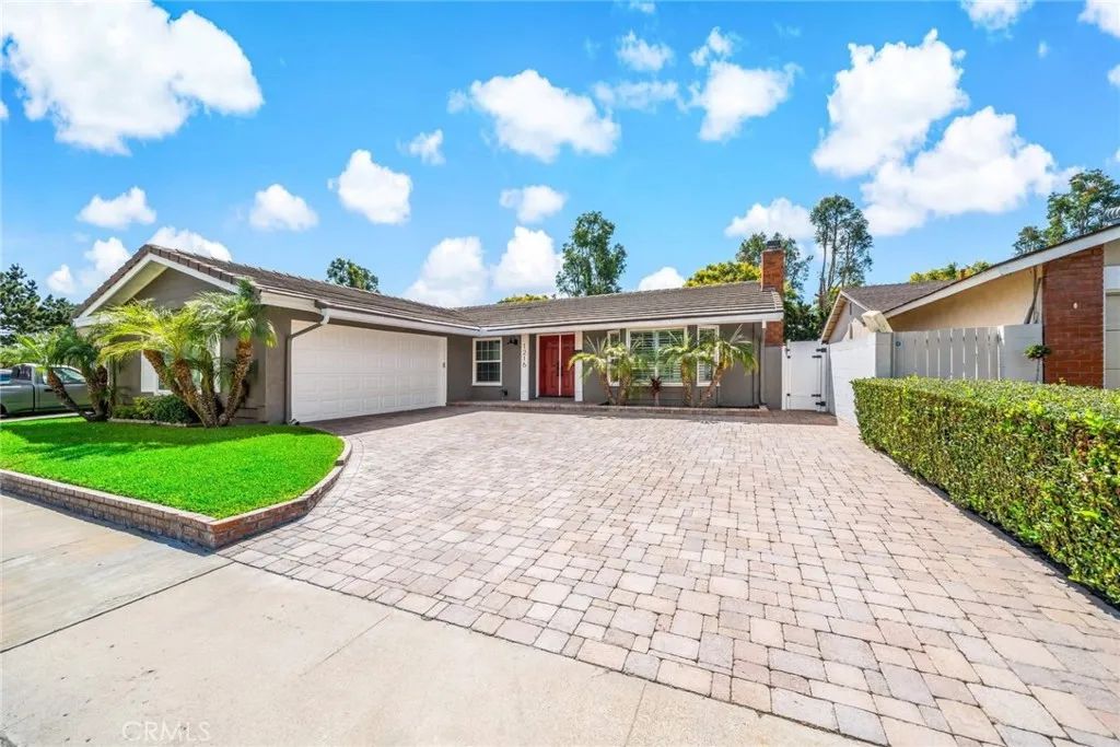 1216 E Clifpark Way, Anaheim, CA 92805