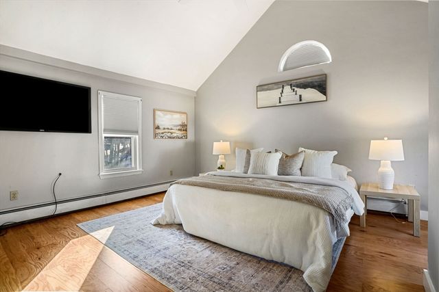 12 Sassamon St, Canton, MA 02021