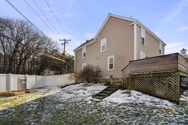 12 Sassamon St, Canton, MA 02021