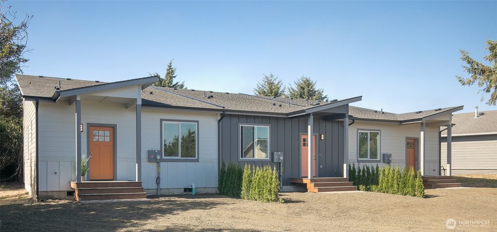 413 Trustee Street SW, Ocean Shores, WA 98569