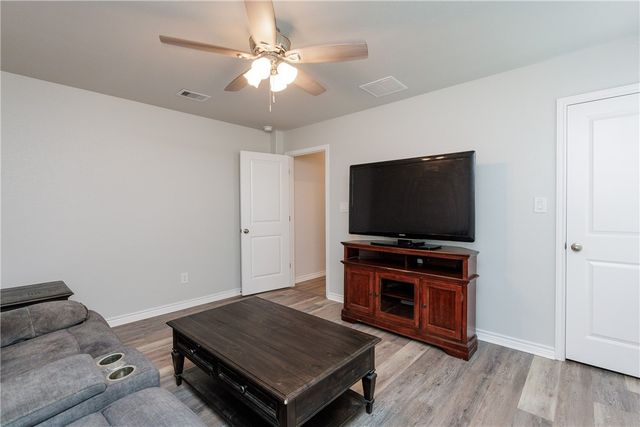 7718 Iron Man Dr, Corpus Christi, TX 78414