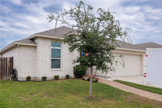 7718 Iron Man Dr, Corpus Christi, TX 78414