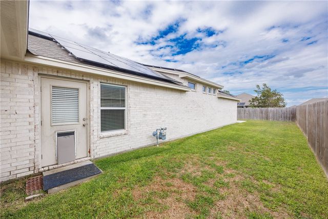 7718 Iron Man Dr, Corpus Christi, TX 78414