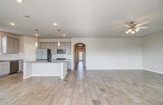 1705 Bayway Drive, Seabrook, TX 77586