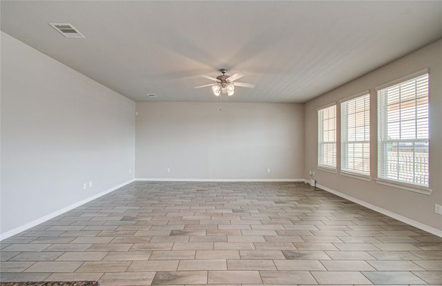 1705 Bayway Drive, Seabrook, TX 77586