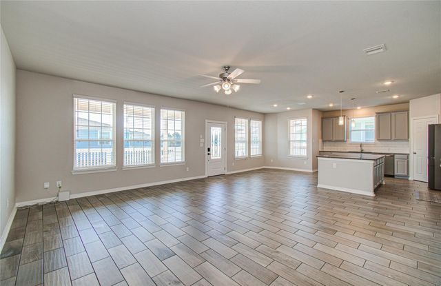 1705 Bayway Drive, Seabrook, TX 77586