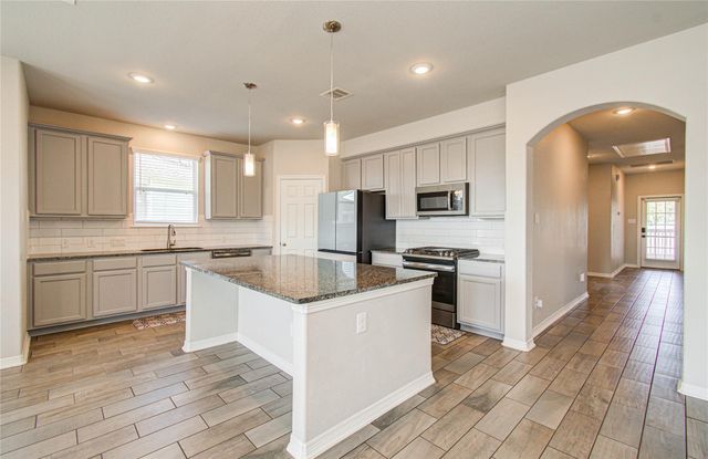 1705 Bayway Drive, Seabrook, TX 77586