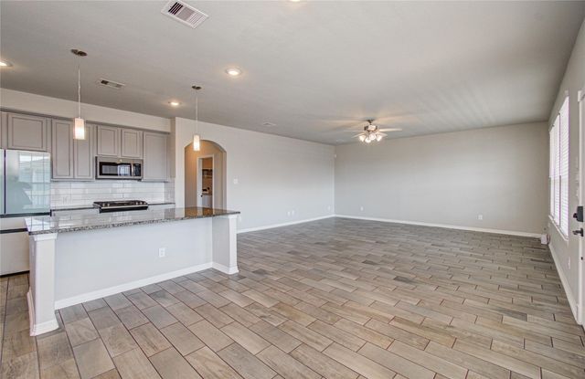 1705 Bayway Drive, Seabrook, TX 77586