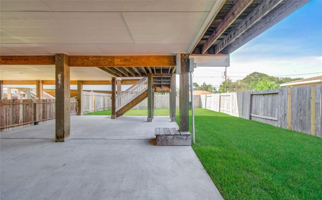 1705 Bayway Drive, Seabrook, TX 77586
