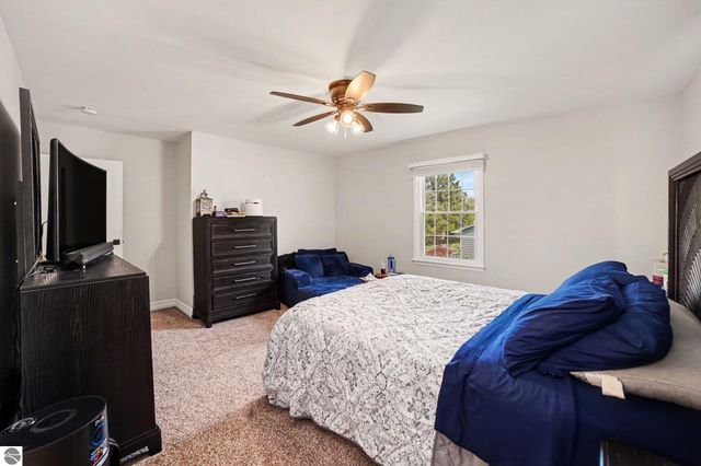 1105 N Fairfield Drive, Mt Pleasant, MI 48858