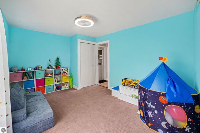 1105 N Fairfield Drive, Mt Pleasant, MI 48858