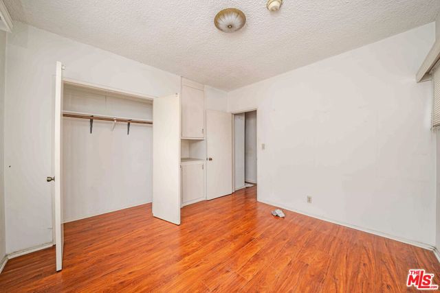 926 Fedora Street, Los Angeles, CA 90006