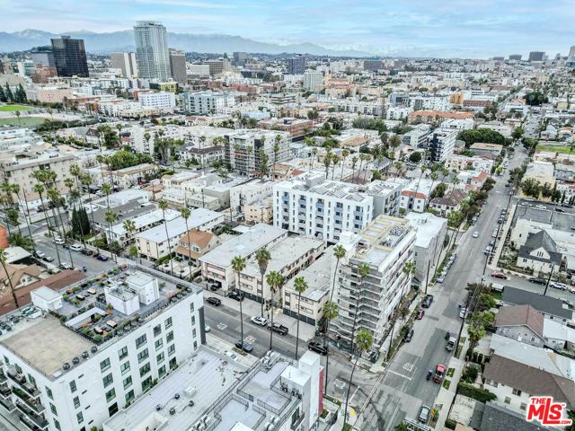 926 Fedora Street, Los Angeles, CA 90006