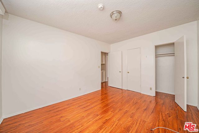 926 Fedora Street, Los Angeles, CA 90006