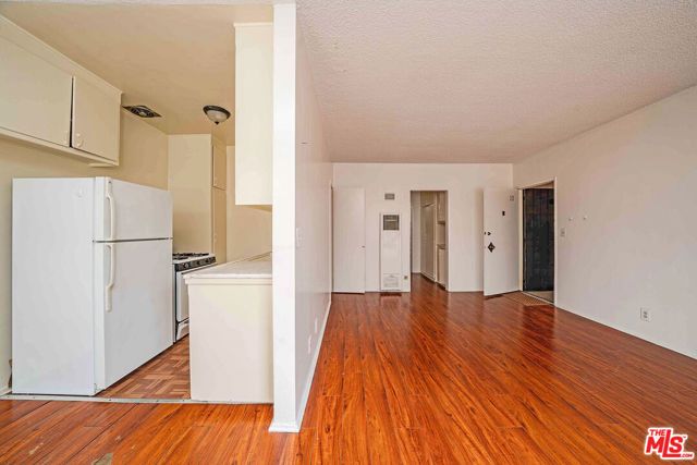 926 Fedora Street, Los Angeles, CA 90006