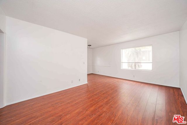 926 Fedora Street, Los Angeles, CA 90006