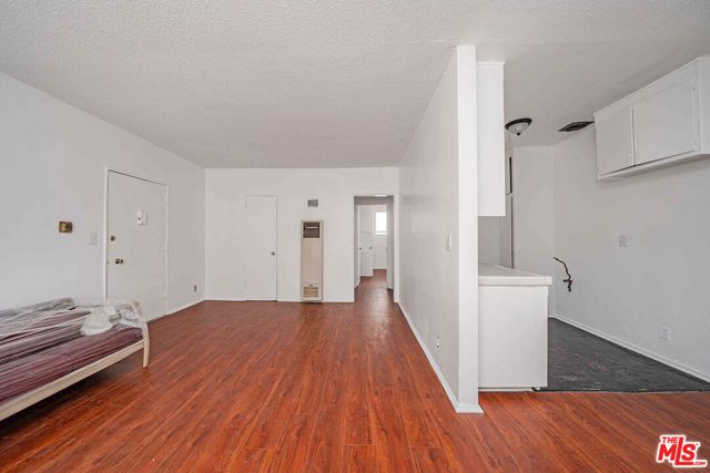 926 Fedora Street, Los Angeles, CA 90006