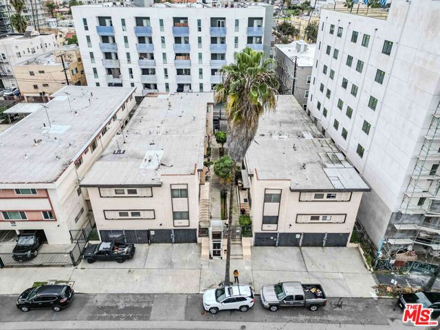 926 Fedora Street, Los Angeles, CA 90006