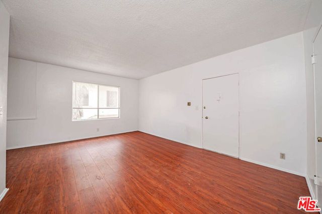 926 Fedora Street, Los Angeles, CA 90006