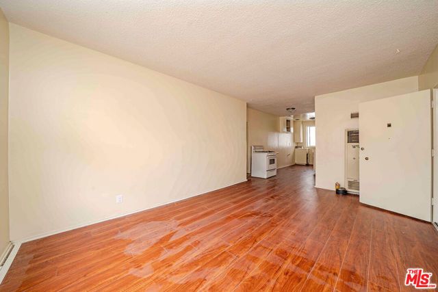 926 Fedora Street, Los Angeles, CA 90006