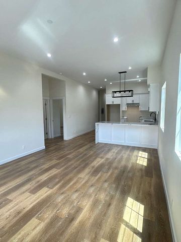 1475 E 57TH ST, Los Angeles, CA 90011