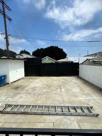 1475 E 57TH ST, Los Angeles, CA 90011
