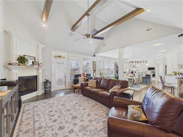 302 NW Shady Lane, Bentonville, AR 72712