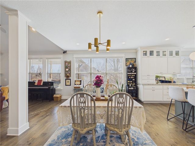 302 NW Shady Lane, Bentonville, AR 72712