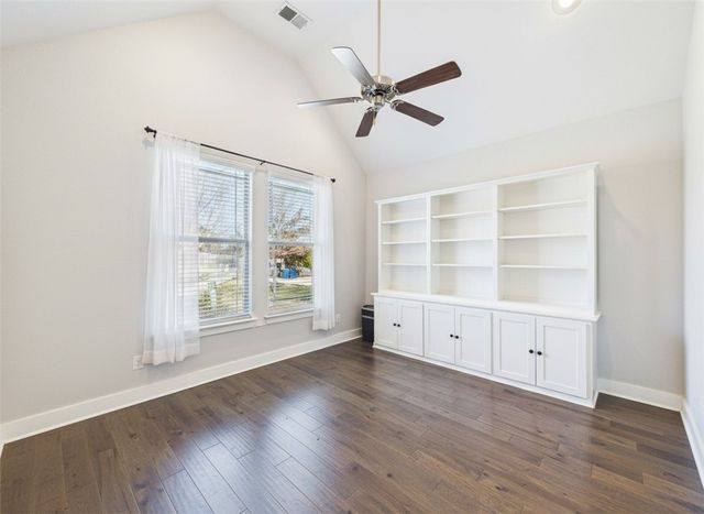 302 NW Shady Lane, Bentonville, AR 72712