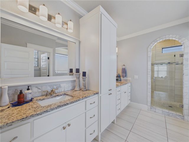 302 NW Shady Lane, Bentonville, AR 72712