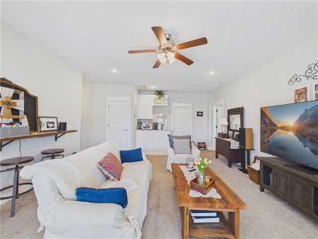 302 NW Shady Lane, Bentonville, AR 72712