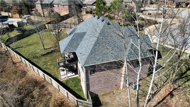 302 NW Shady Lane, Bentonville, AR 72712