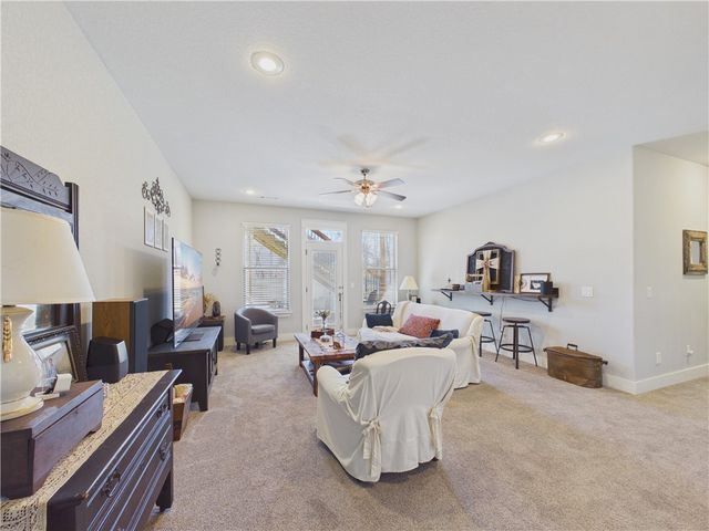 302 NW Shady Lane, Bentonville, AR 72712