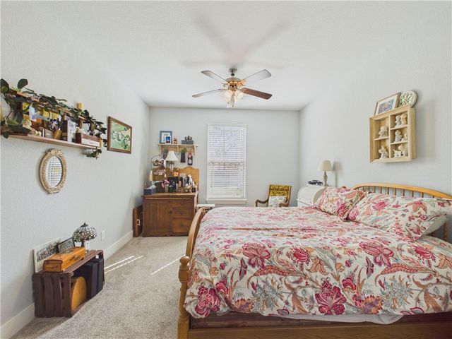 302 NW Shady Lane, Bentonville, AR 72712