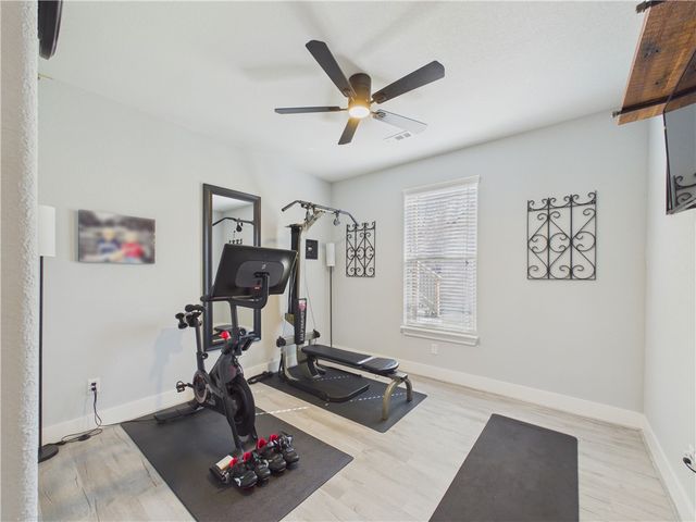 302 NW Shady Lane, Bentonville, AR 72712