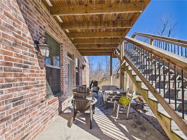 302 NW Shady Lane, Bentonville, AR 72712