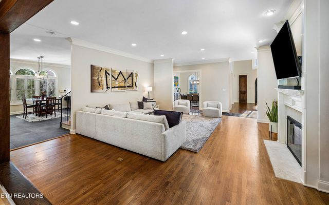 7001 Old Kent Drive, Knoxville, TN 37919