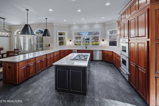 7001 Old Kent Drive, Knoxville, TN 37919