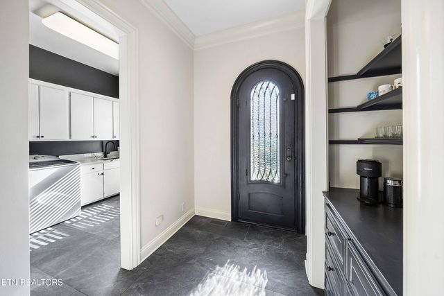 7001 Old Kent Drive, Knoxville, TN 37919