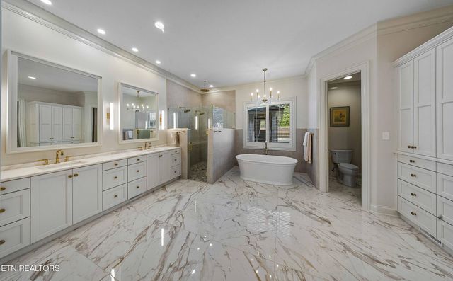 7001 Old Kent Drive, Knoxville, TN 37919