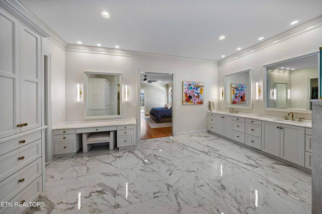 7001 Old Kent Drive, Knoxville, TN 37919