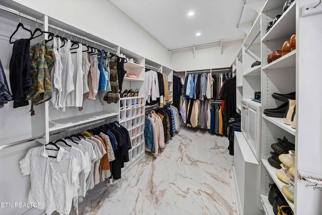 7001 Old Kent Drive, Knoxville, TN 37919