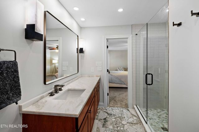 7001 Old Kent Drive, Knoxville, TN 37919