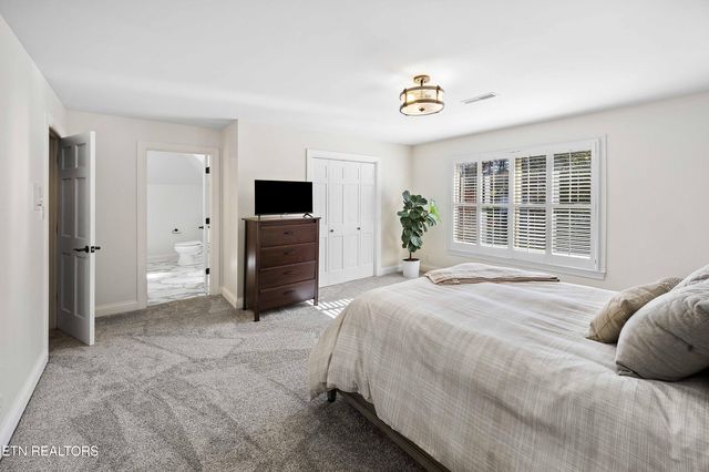 7001 Old Kent Drive, Knoxville, TN 37919