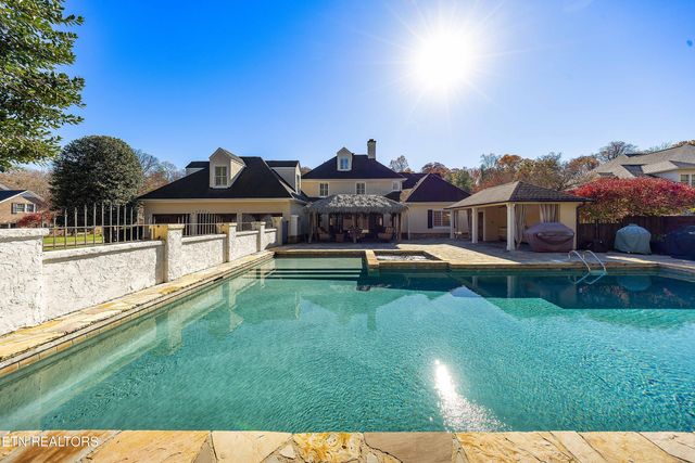 7001 Old Kent Drive, Knoxville, TN 37919